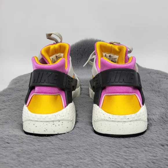 Nike Air Huarache Run Women's Running Shoes - Picture 7 of 8